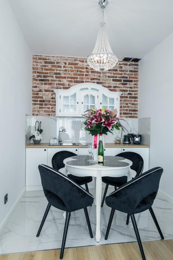 דירות Apartament Royal Blue אוסטקה מראה חיצוני תמונה